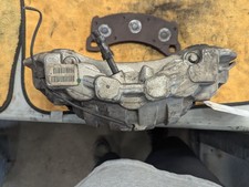 Driver Caliper Front 13.77 Rotor Diameter Fits 15-18 Porsche Macan 823088 Driver Caliper Front 13.77 Rotor Diameter Fits 15-18 Porsche Macan 823088