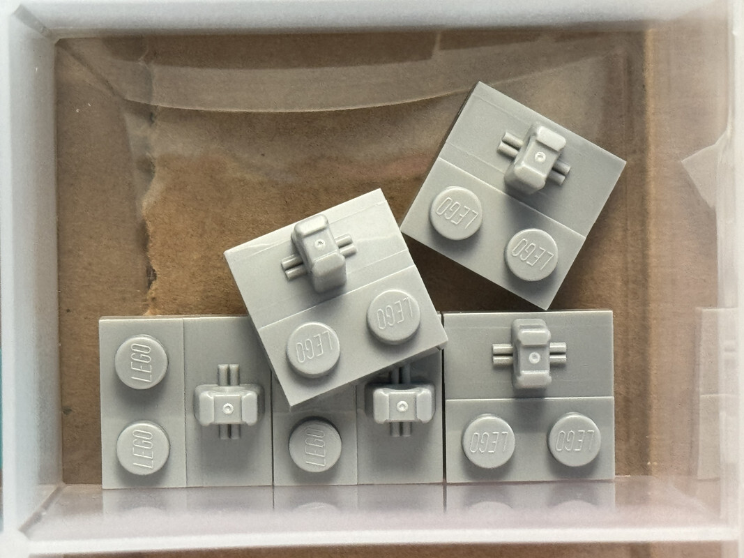 LEGO Parts - Light Bluish Gray Hinge Plate 2 x 2 1 Finger - No
