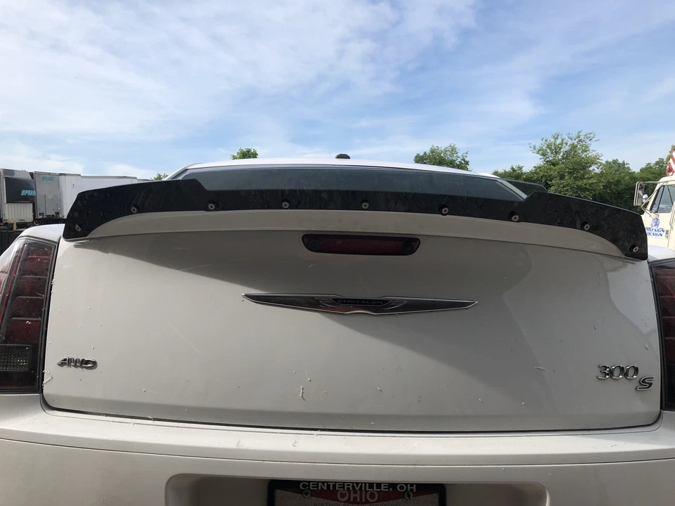 Alerón trasero de mimbre PSDesigns 2 piezas para Chrysler 300S 2011+ Foto 3 de 4