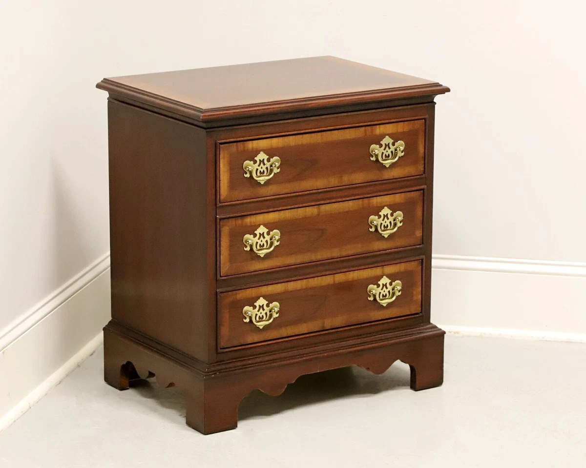 Chippendale nightstands deals