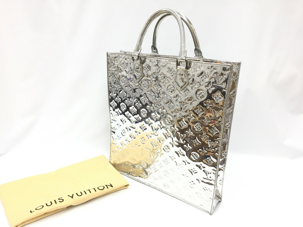Auth Louis Vuitton Sac Plat Silver tone Monogram Mirror Tote Auth Louis Vuitton Sac Plat Silver tone Monogram Mirror Tote