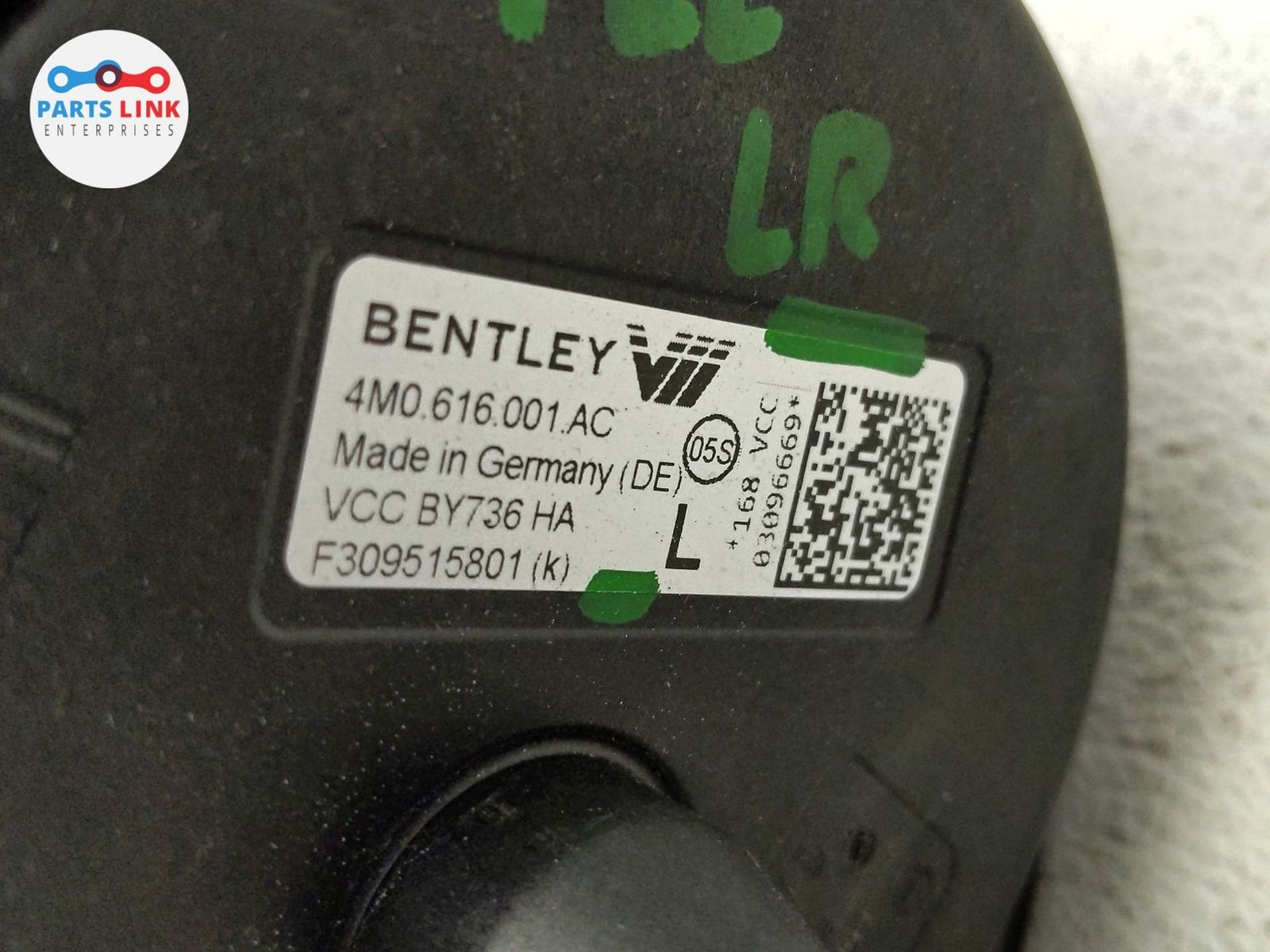 Bentley Bentayga 2016-2020 Rear Left Air suspension strut