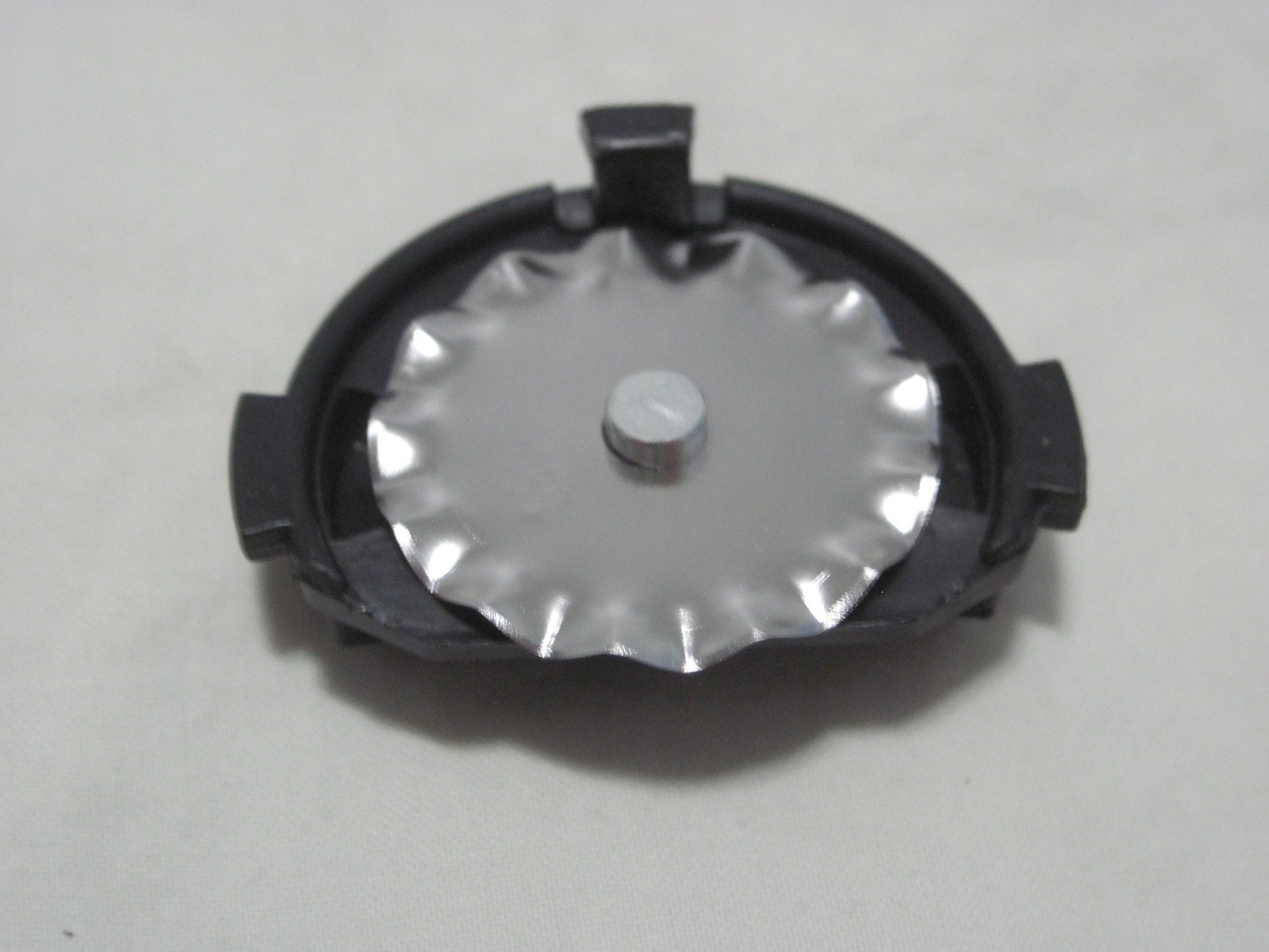 4 Pack 28mm Rotary Cutter Blades Decorative Fits Olfa Fiskers 2806 2807 2809