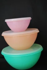 Vintage Tupperware 3pc Set Refrigerator Storage Bowls-Wonderlier (2)-236-18 (1)