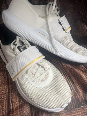 Men s Under Armour FUTRX Size 15 Excellent