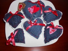 PRIMITIVE BLUEDENIM  HEART BOWL FILLERS ,SET OF 6/RED RIBBONS
