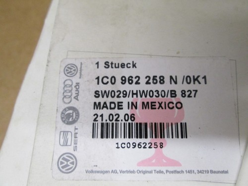 1C0962258N0K1 Central Locking Unit VW Golf Mk4 Skoda Octavia New Genuine - Picture 3 of 3
