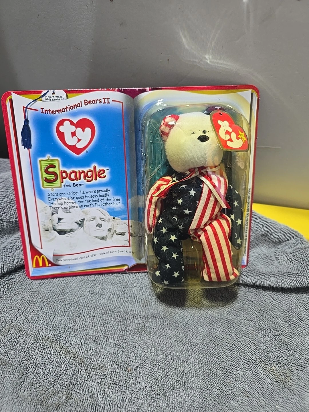 Bonnet bébé drapeau Ronald Mcdonald Ty USA   multicolore neuf dans sa boîte (A201)