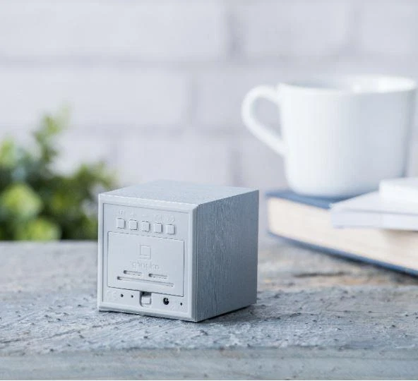 Gingko Sound Activated LED Digital Alarm Clock With Date & Temperature - Image 4 of 4