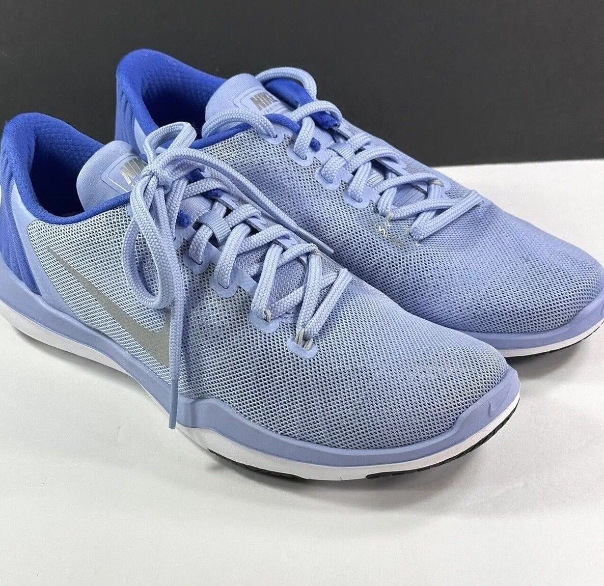 Authentic Nike Woman Flex Supreme TR 5 Aluminum Metallic