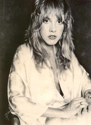 BEAUTIFUL STEVIE NICKS 8X10 Photo