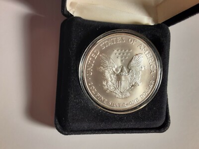 2001 - 2002 1 oz FINE SILVER COLORIZED 9-11 ONE DOLLAR COIN MINT