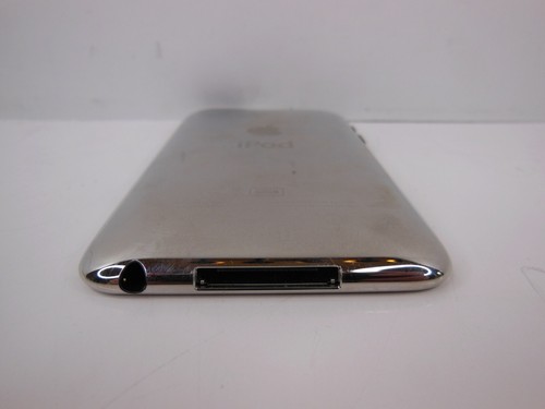 Apple iPod Touch 3rd Generation Black Silver 32 GB MC008LL + OG Box Tested - Picture 7 of 16