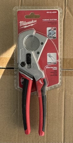 Milwaukee (48-22-4202) Tube Cutter - Red