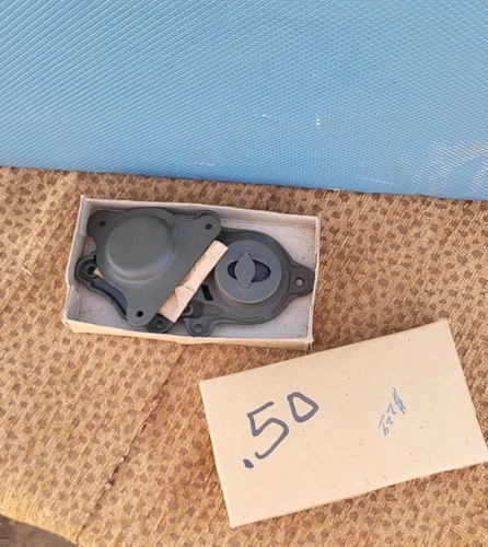 WW2 US Military Trunk Footlocker Lock   complete in box 1943 Eagle Lock Co