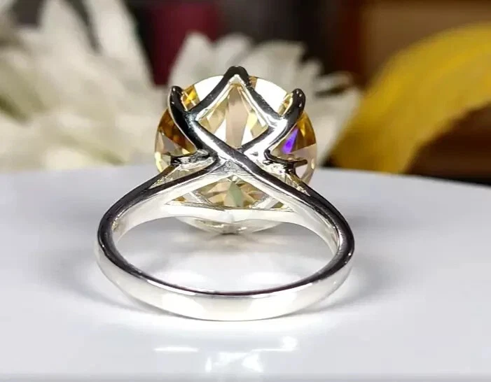 Anillo de plata 925 con diamantes tratados solitario corte redondo champán certificado de 6,00 quilates Foto 4 de 4