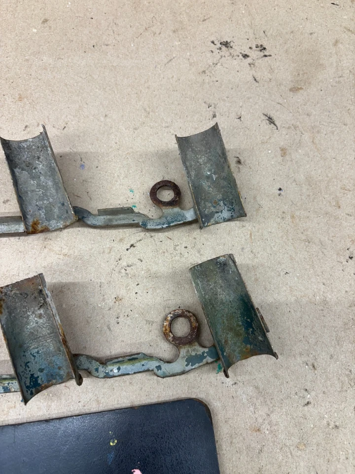 Ford F150 1973 1978 1979 F250 F350 351M 400 351C ORIGINAL OEM ESCUDOS DE ESCAPE OE Foto 4 de 4