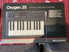 M-Audio Oxygen 25 (3rd Gen) USB MIDI Keyboard Controller – Boxed, Cable Included
