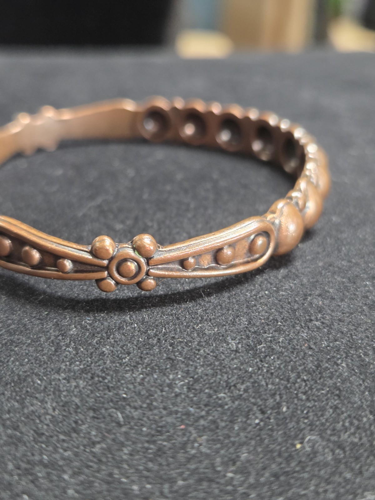 Vintage Solid Copper Artisan Bell Cuff Bracelet R… - image 4