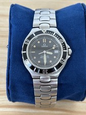 OMEGA Seamaster schwarzes Zifferblatt Herrenu...
