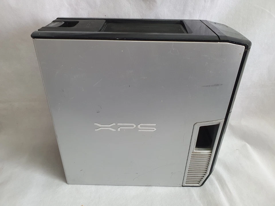 Dell XPS 420 DC01L PC Intel Core 2 Quad Q6600 3 GB DDR2 senza HDD - Immagine 3 di 4