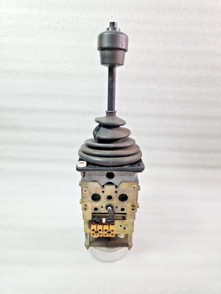 LIEBHERR-WERK 606201914 CRANE JOYSTICK CONTROLLER [FAST SHIP BY DHL/FEDEX] - Image 4 of 4