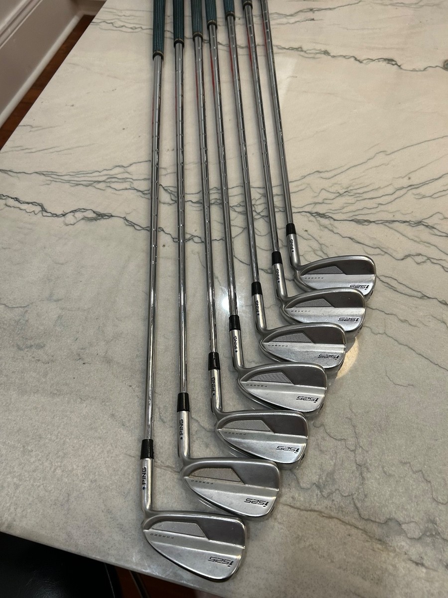 Ping i525 iron set, blue dot, 5 to 9, W and U, iron shafts