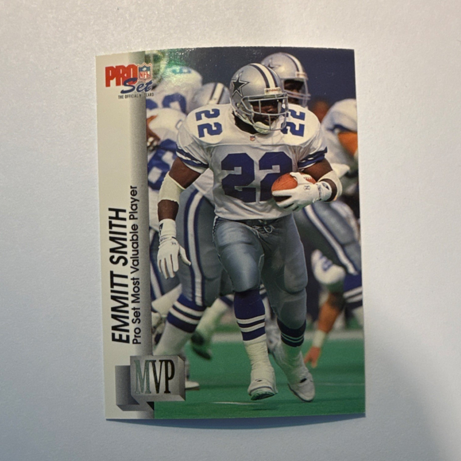 Emmitt Smith #MVP18 (Football Cards 1992 Pro Set Gold MVP's) — is it worth grading?