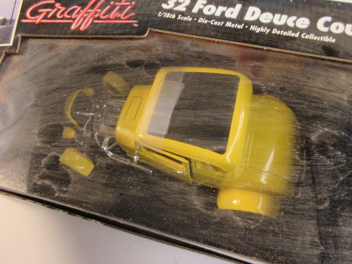 Ertl 1932 American Graffiti Ford Deuce 1:18 Diecast Car for sale
