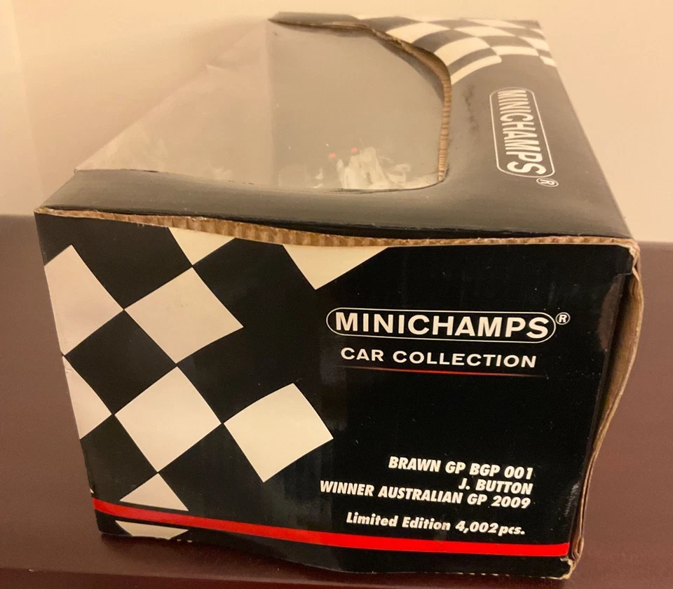 Minichamps 1:18 Brawn GP Jenson Button Winner Australian GP 2009 NRFB READ! - Image 4 of 4