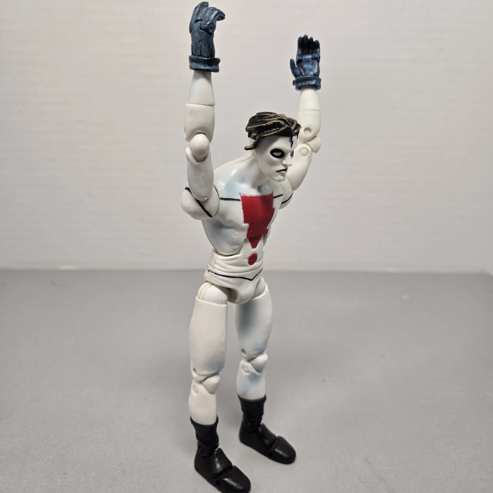 Figura suelta ToyBiz de 6" de héroes de cómic legendarios de Marvel Foto 4 de 4