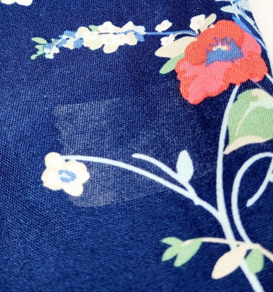 Pantalones St John's Bay para mujer 8 clásicos elásticos secretamente delgados florales capri  Foto 2 de 4