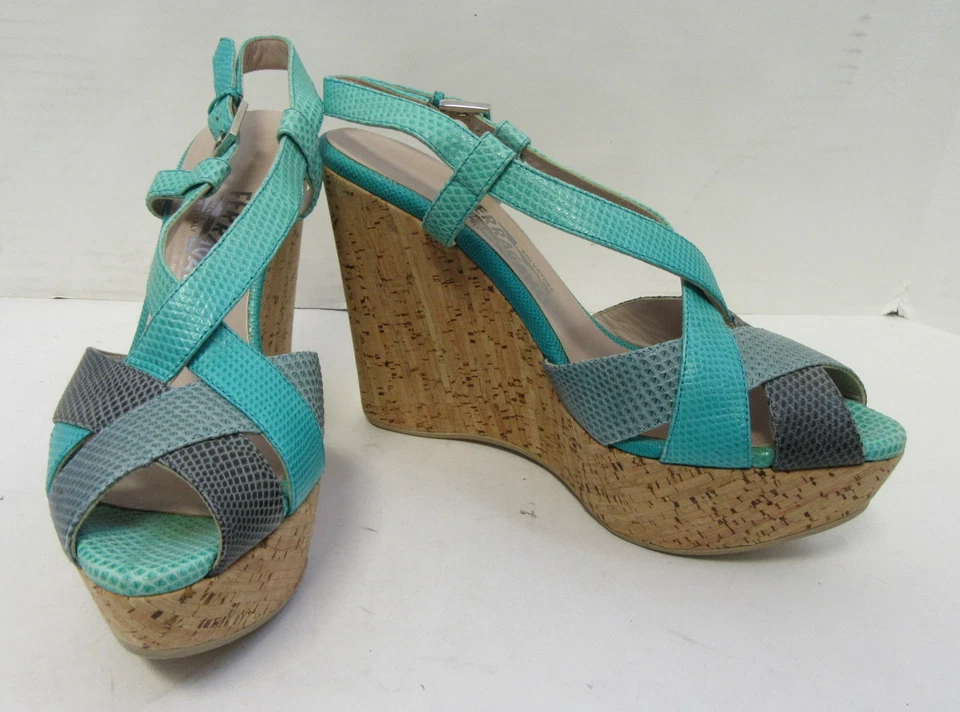 SALVATORE FERRAGAMO Sandalias Plataforma Glenna Cuero Repujado Turquesa Talla 7.5 Foto 2 de 4