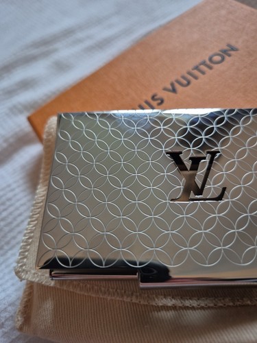 Louis Vuitton Palladium Metal Champs-Elysees Card Holder. New Few Minor Marks - Picture 2 of 23