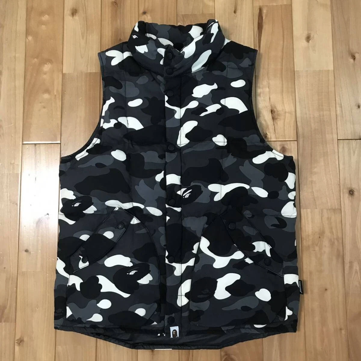 Bape shop vest camo