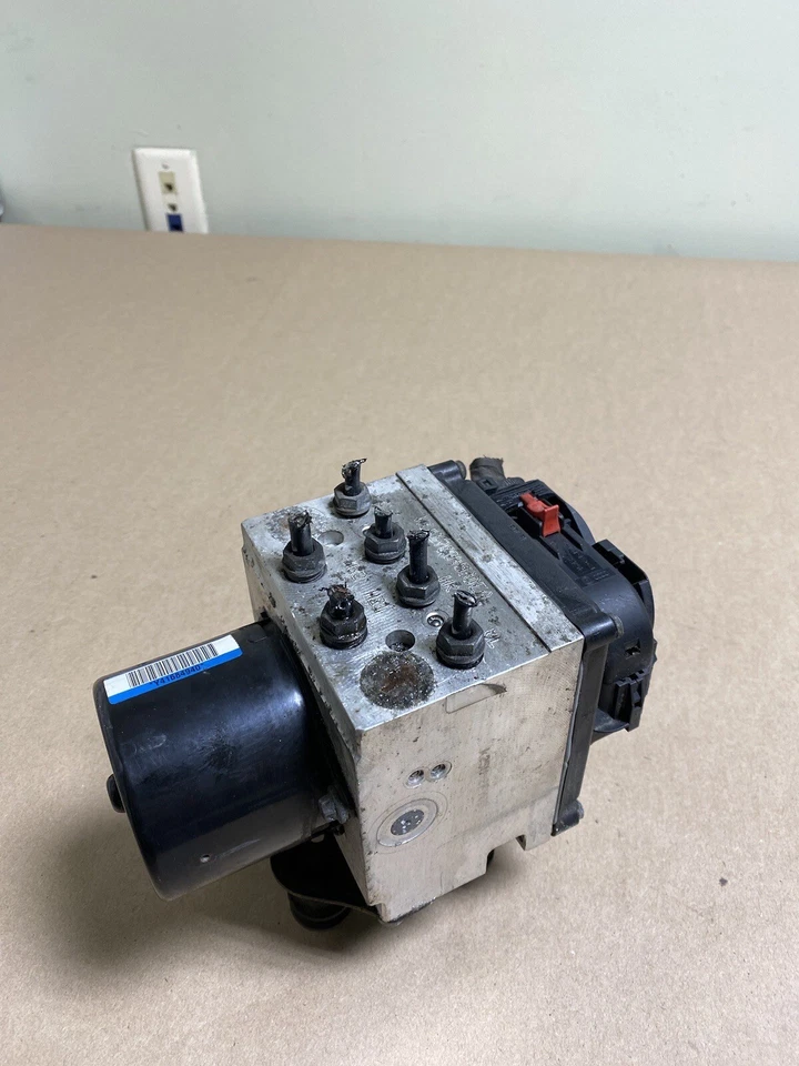 Volkswagen Passat CC 2009 2,0 L módulo de bomba ABS freno antibloqueo 3C0614109P N1 Foto 3 de 4