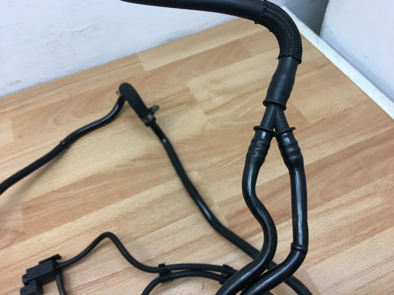 BMW X5 E70 3.0 sd Vakuumleitung Vakuum Pumpe Rohr + 2x 