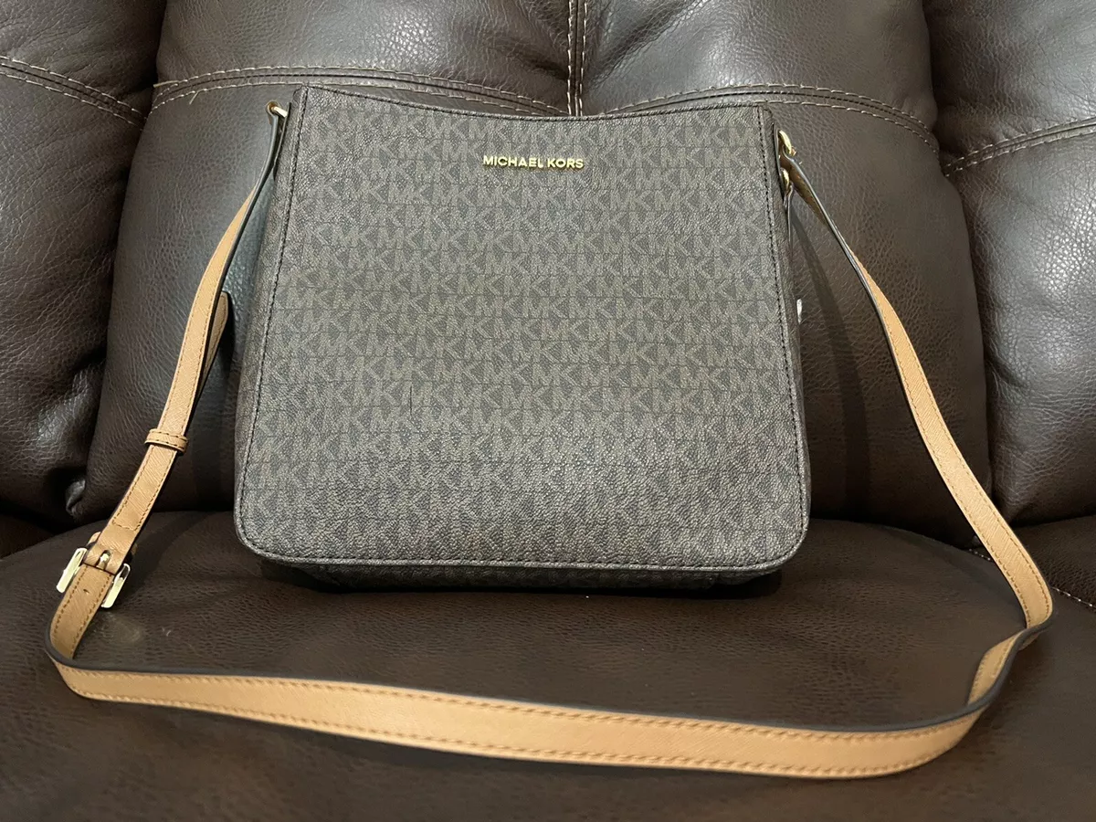 Michael kors jet set travel best sale acorn