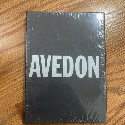 New&Sealed RICHARD AVEDON  pack 25 Postcards. MoMa