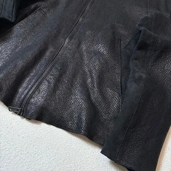 Transit Python Pattern High Neck Lambskin Leather… - image 2