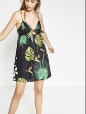 Zara prendisole nero floreale stampa foglie esotiche spaghettini strap vacanza grande