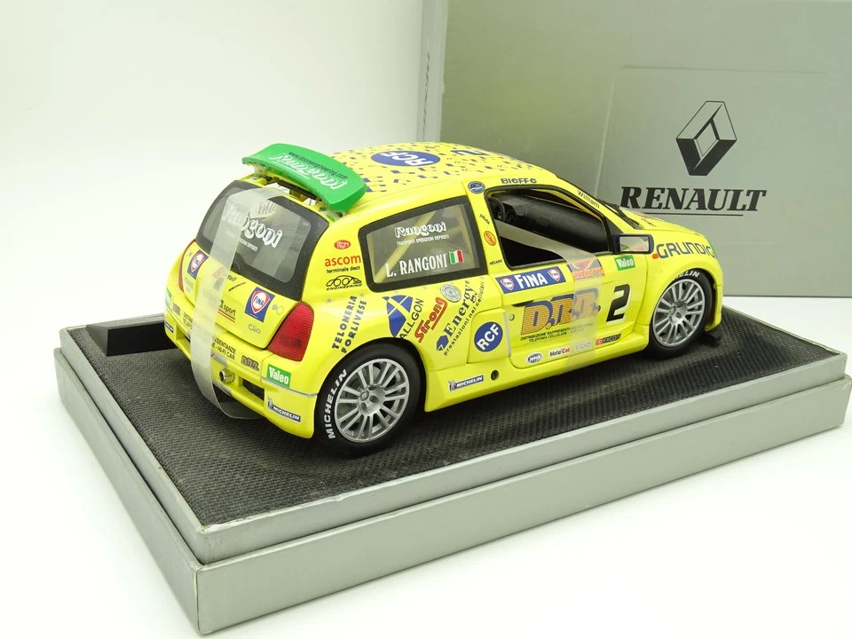 Universal Hobbies 1/18 - Renault Clio Sport N2 E.Rangoni Trophy Winner 2000 - Image 3 of 3