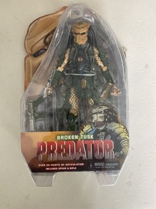 neca predator broken tusk