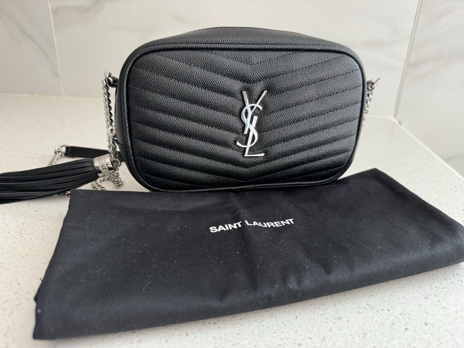 Borsa per fotocamera YSL Saint Laurent Mini Lou Matelassé in pelle
