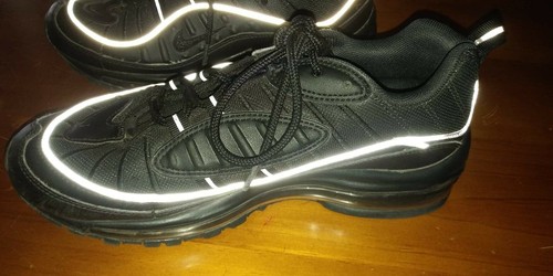 white stripe trainers