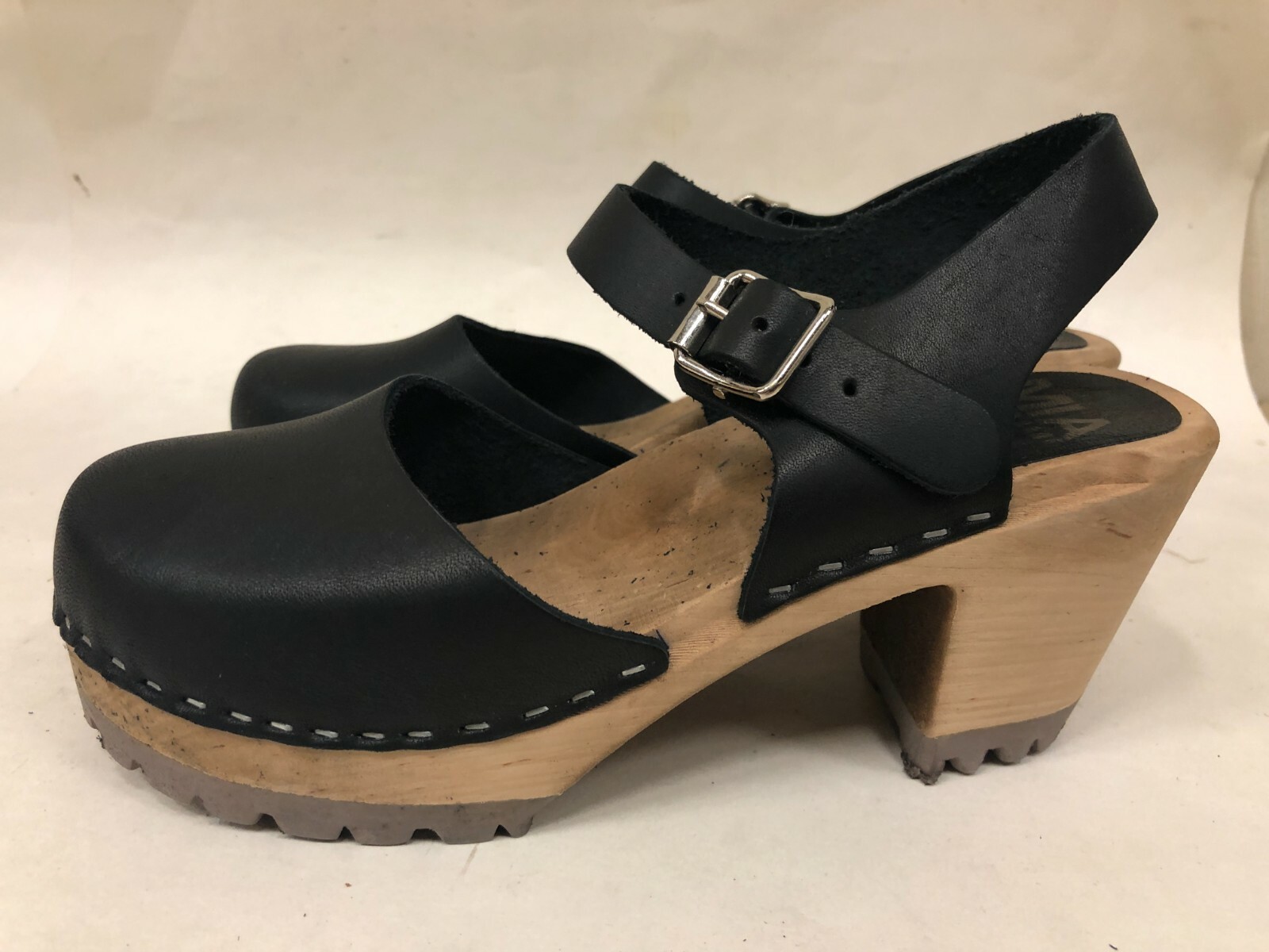 mia abba clog size 11