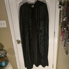 Spirit Halloween Black Crushed Velvet Hooded Cloak One Size Fits Most Adult Cape