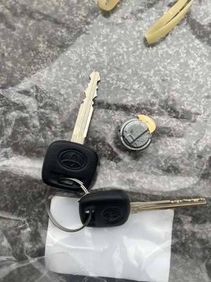 69056 - 06040 Glove Box Lock Cylinder & Key Set Camry RAV4