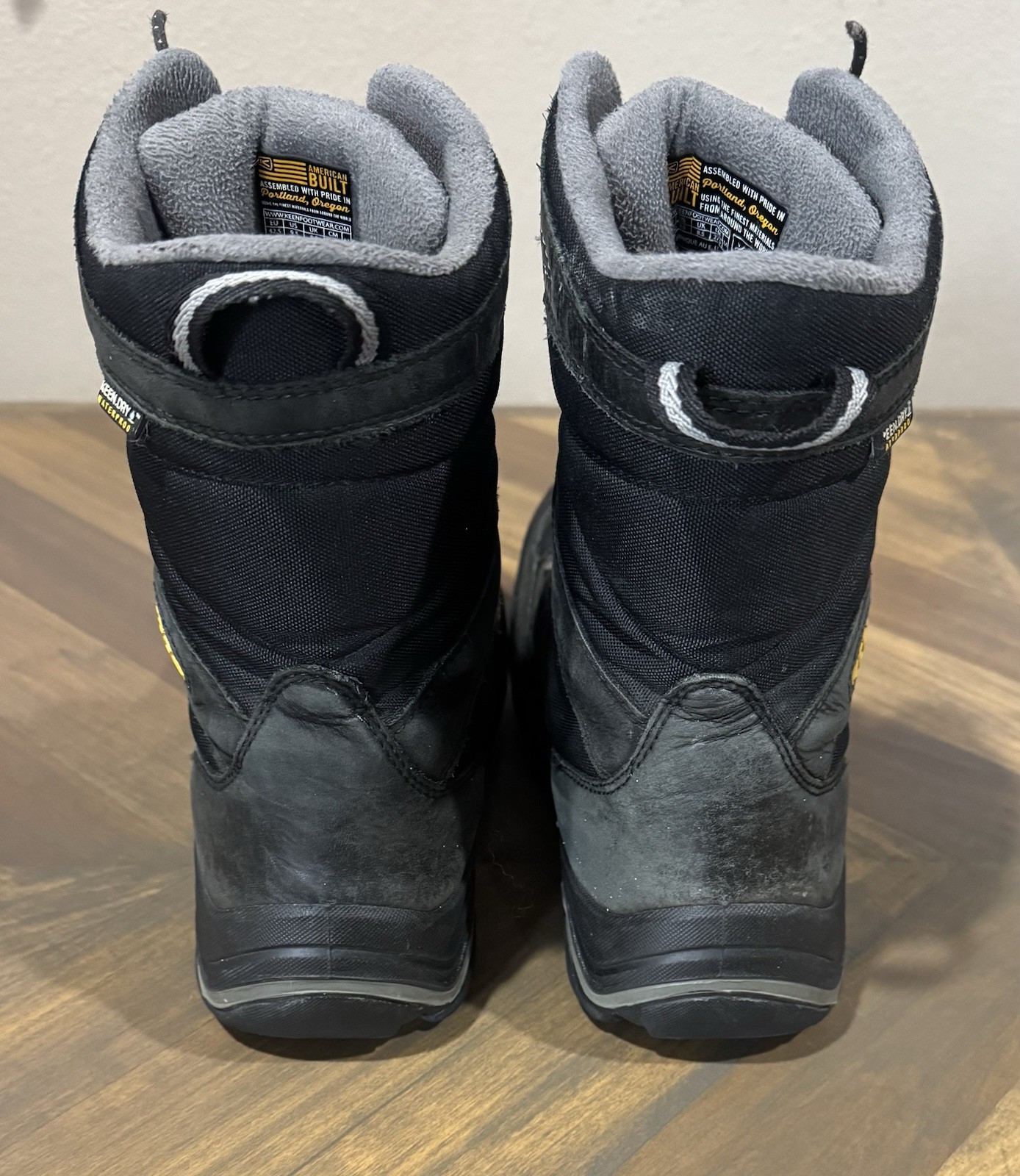 Stivali invernali Keen Durand Polar da uomo taglia 9 5 400 grammi nero gargoyle 40F made in USA