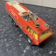 Corgi Chubb Pathfinder Airport Fire Crash Truck Red Vintage Die cast Makes Siren